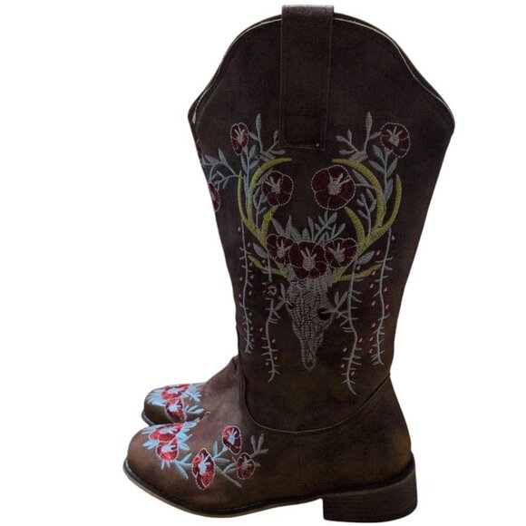 Cowgirl Boots Brown Embroidered Floral Leather Western Style Boots 1.5 heel - Picture 1 of 5